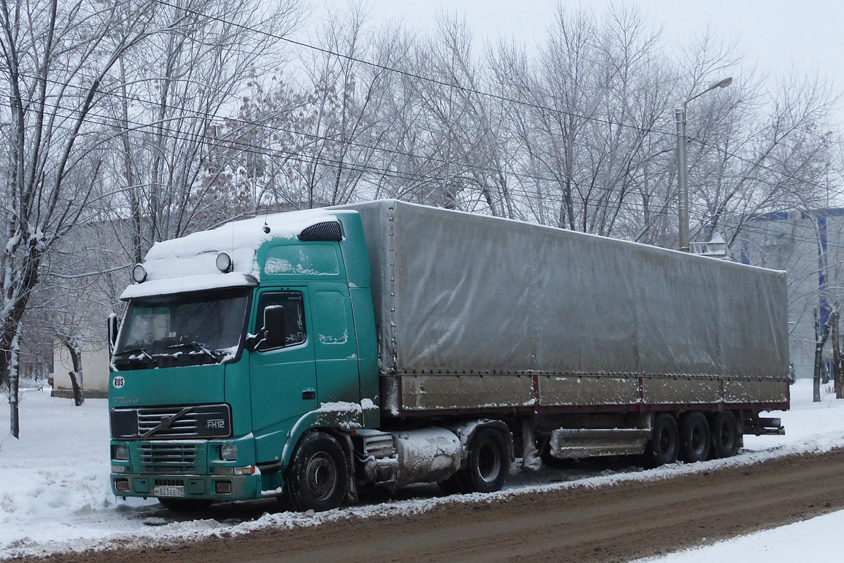 Калининградская область, № М 823 ЕЕ 39 — Volvo ('1993) FH12.380