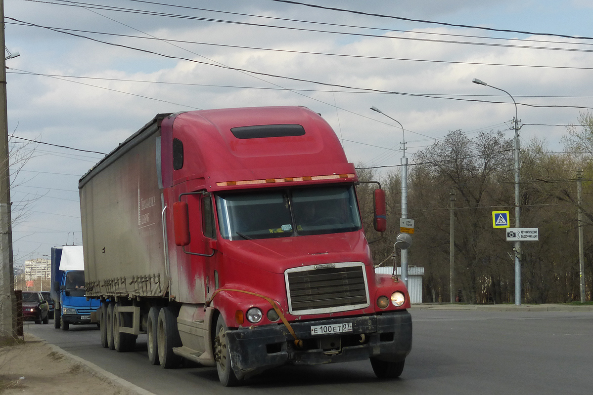 Кабардино-Балкария, № Е 100 ЕТ 07 — Freightliner Century Class