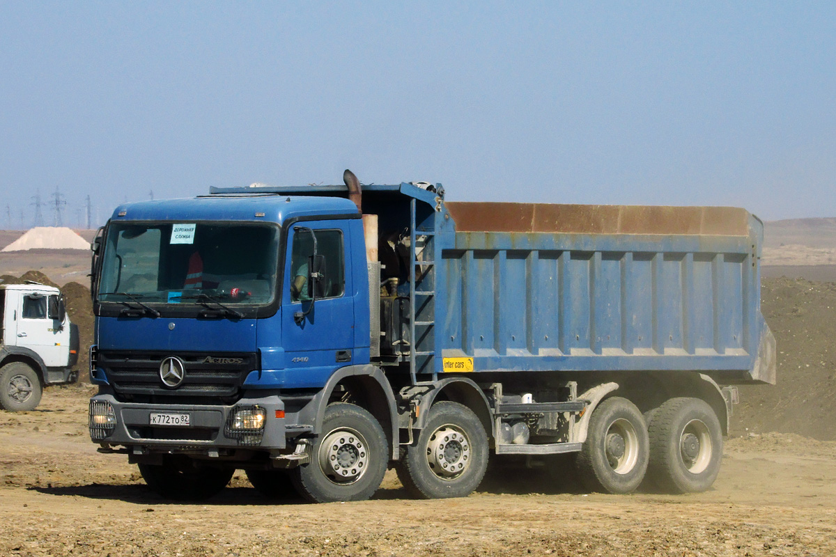 Крым, № К 772 ТО 82 — Mercedes-Benz Actros ('2003)