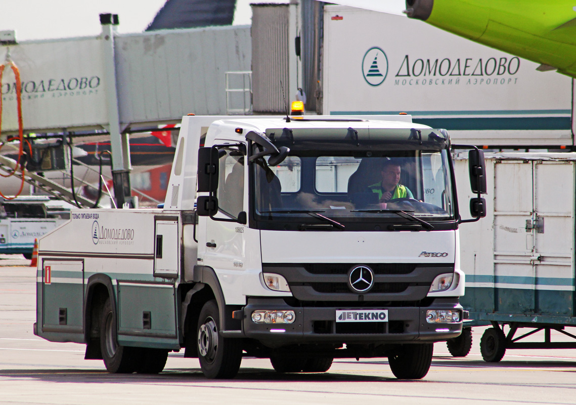 Московская область, № 108825 — Mercedes-Benz Atego 1018