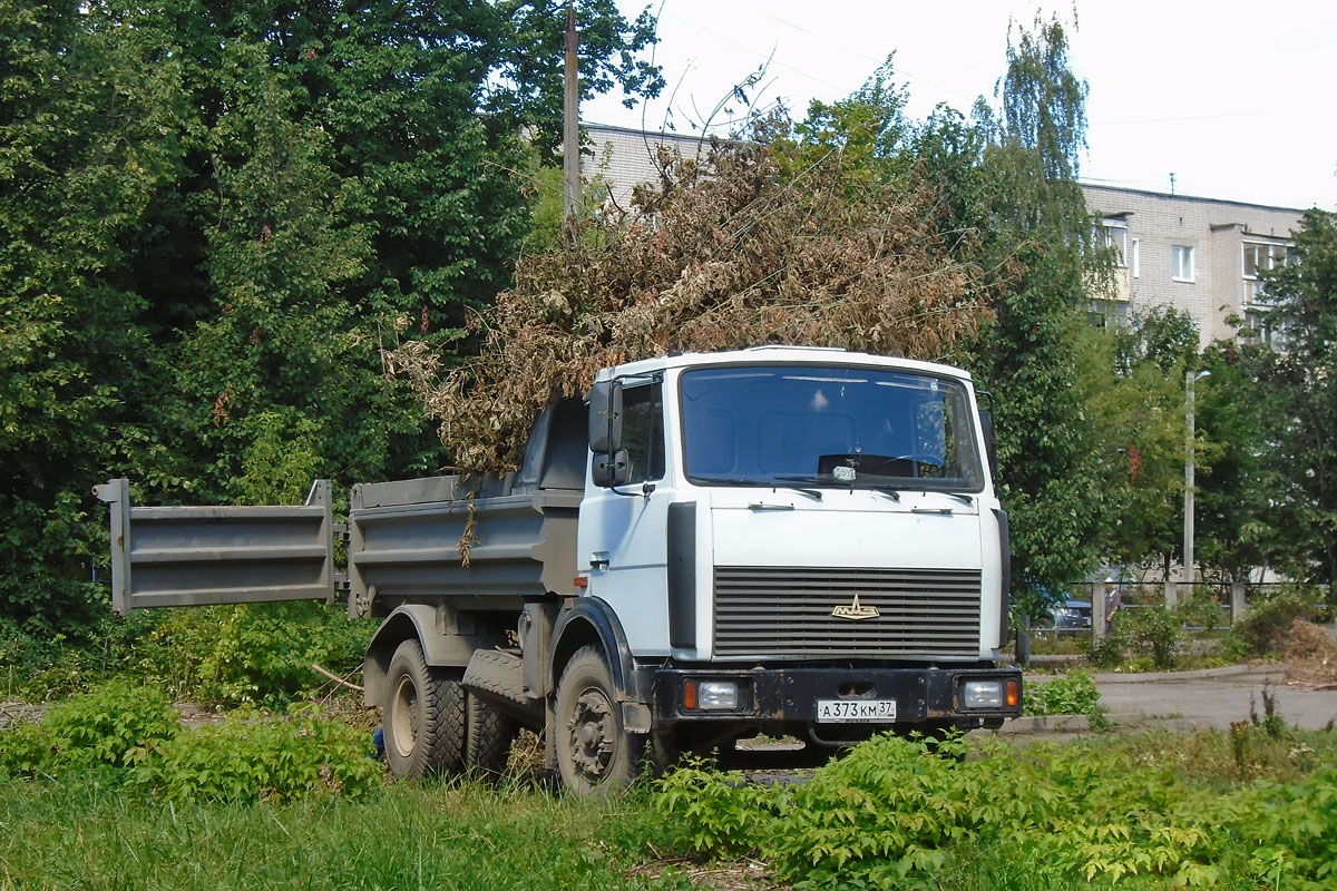 Ивановская область, № А 373 КМ 37 — МАЗ-555102