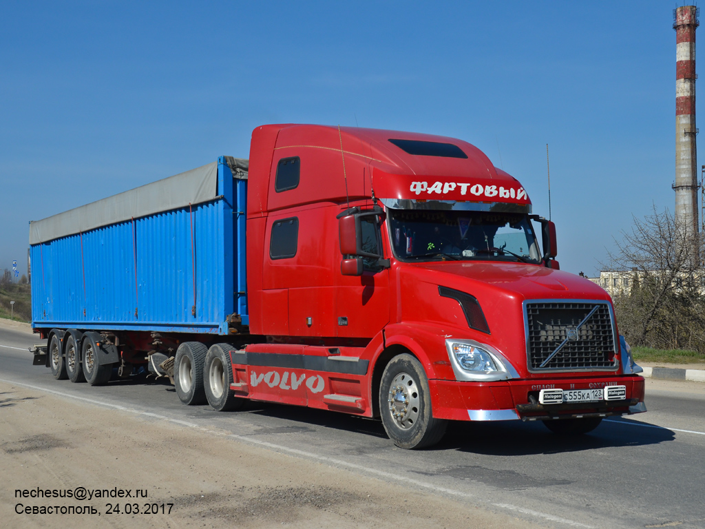 Краснодарский край, № С 555 КА 123 — Volvo VNL780