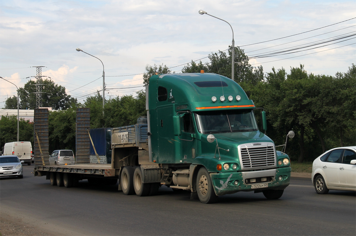 Красноярский край, № С 522 ЕР 124 — Freightliner Century Class