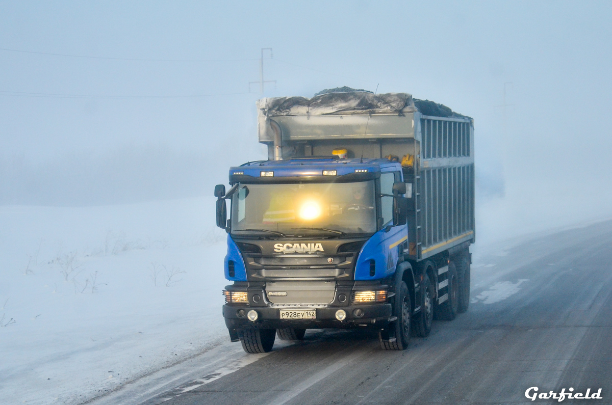 Кемеровская область, № Р 928 ЕУ 142 — Scania ('2011) P400