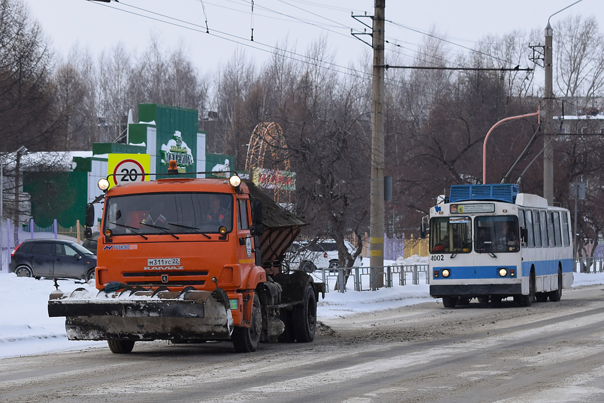 Алтайский край, № М 311 УС 22 — КамАЗ-43253-H3