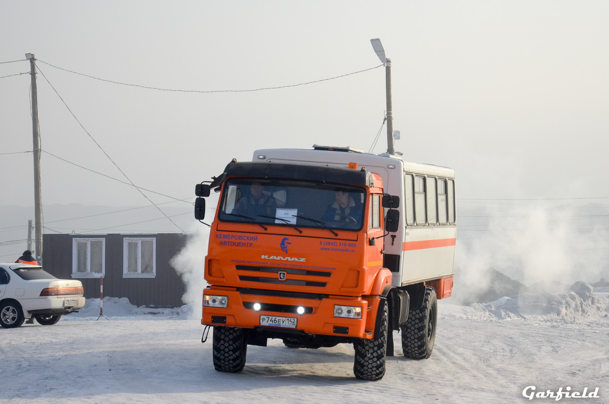 Кемеровская область, № Р 746 ЕУ 142 — КамАЗ-43502-45