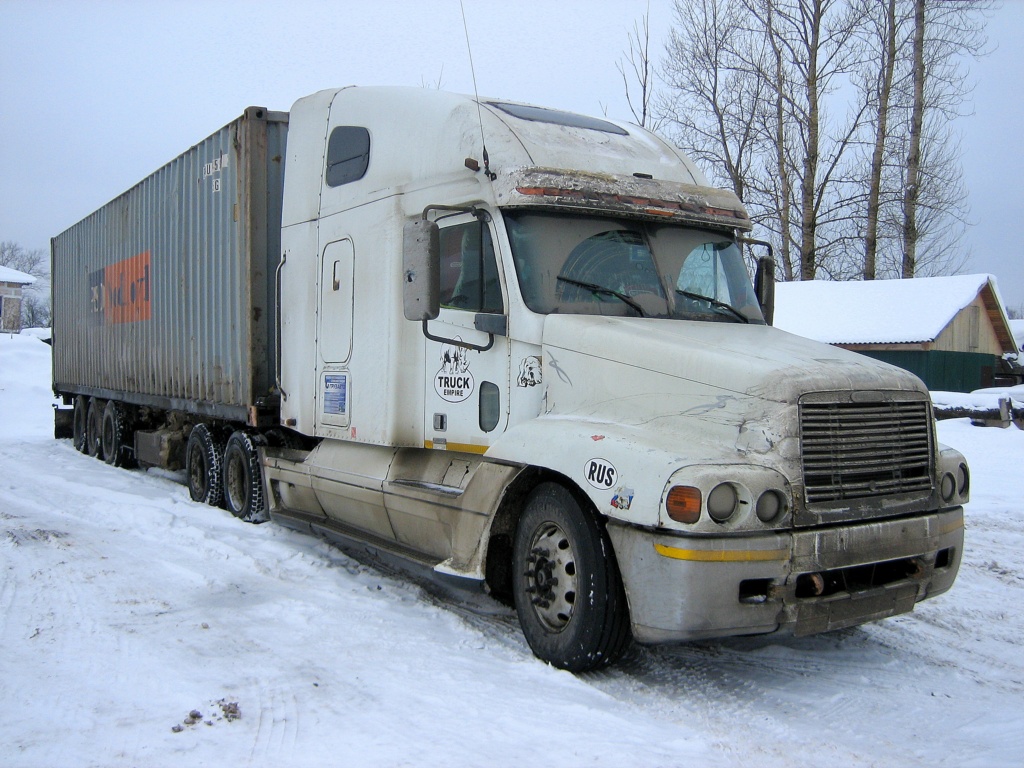 Тверская область, № Е 496 МЕ 69 — Freightliner Century Class