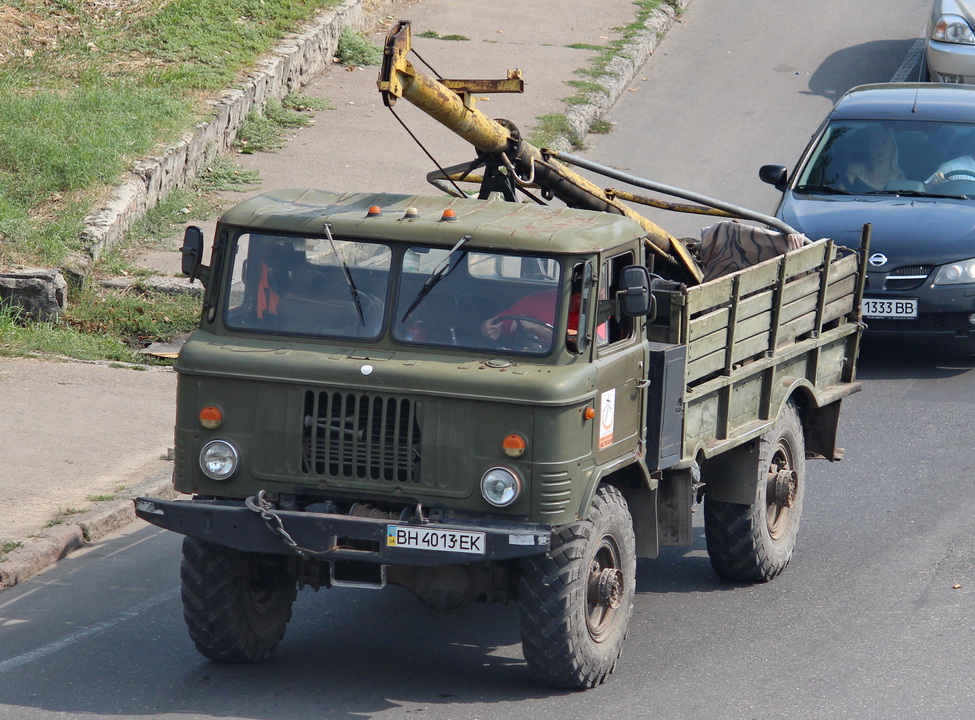 Одесская область, № ВН 4013 ЕК — ГАЗ-66-12