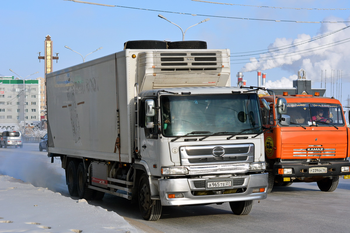 Хабаровский край, № А 965 ТЕ 27 — Hino Profia