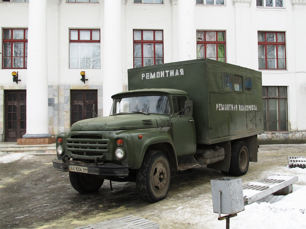 Харьковская область, № АХ 8206 ВМ — ЗИЛ-431412