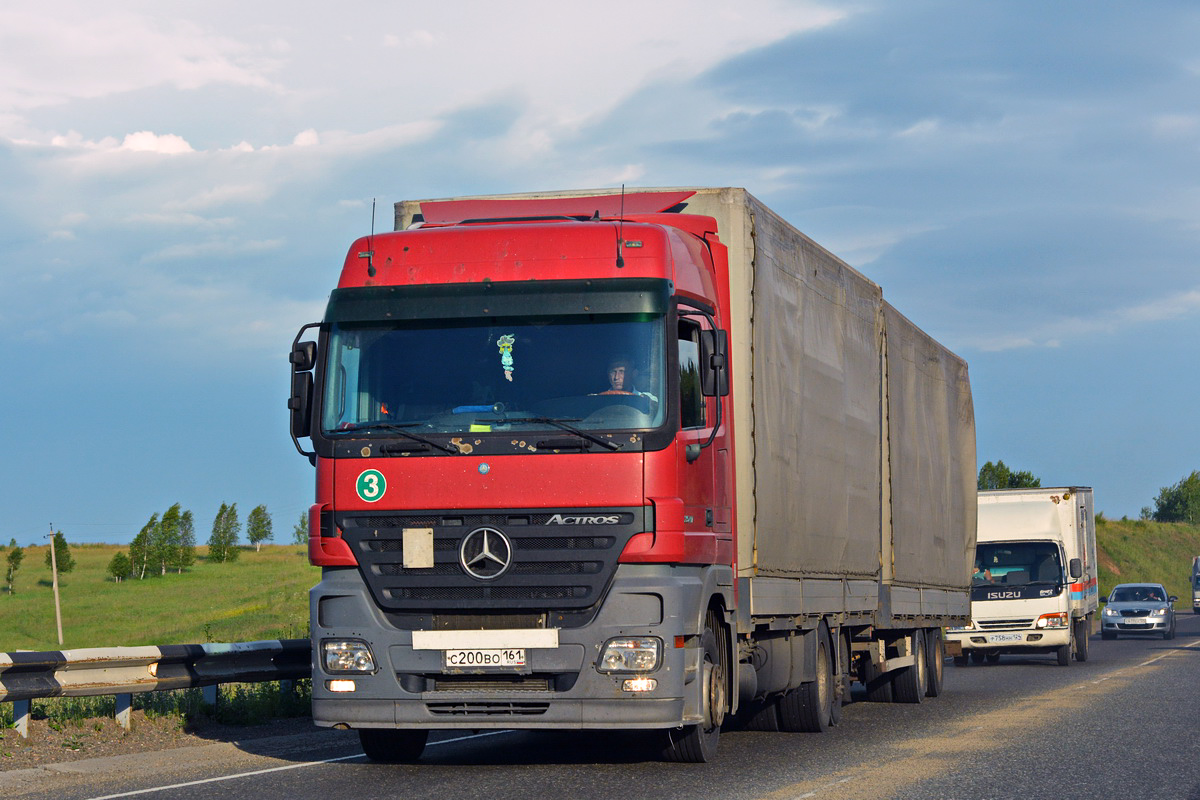 Ростовская область, № С 200 ВО 161 — Mercedes-Benz Actros ('2003) 2541