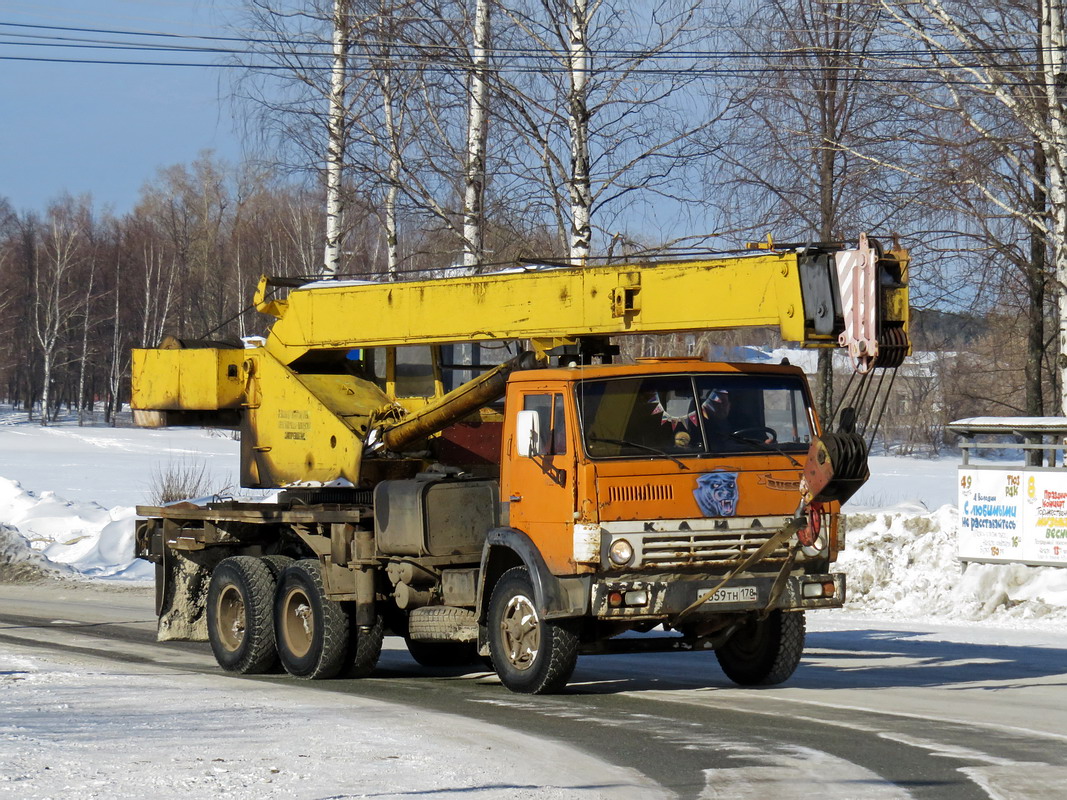 Кировская область, № А 859 ТН 178 — КамАЗ-53213