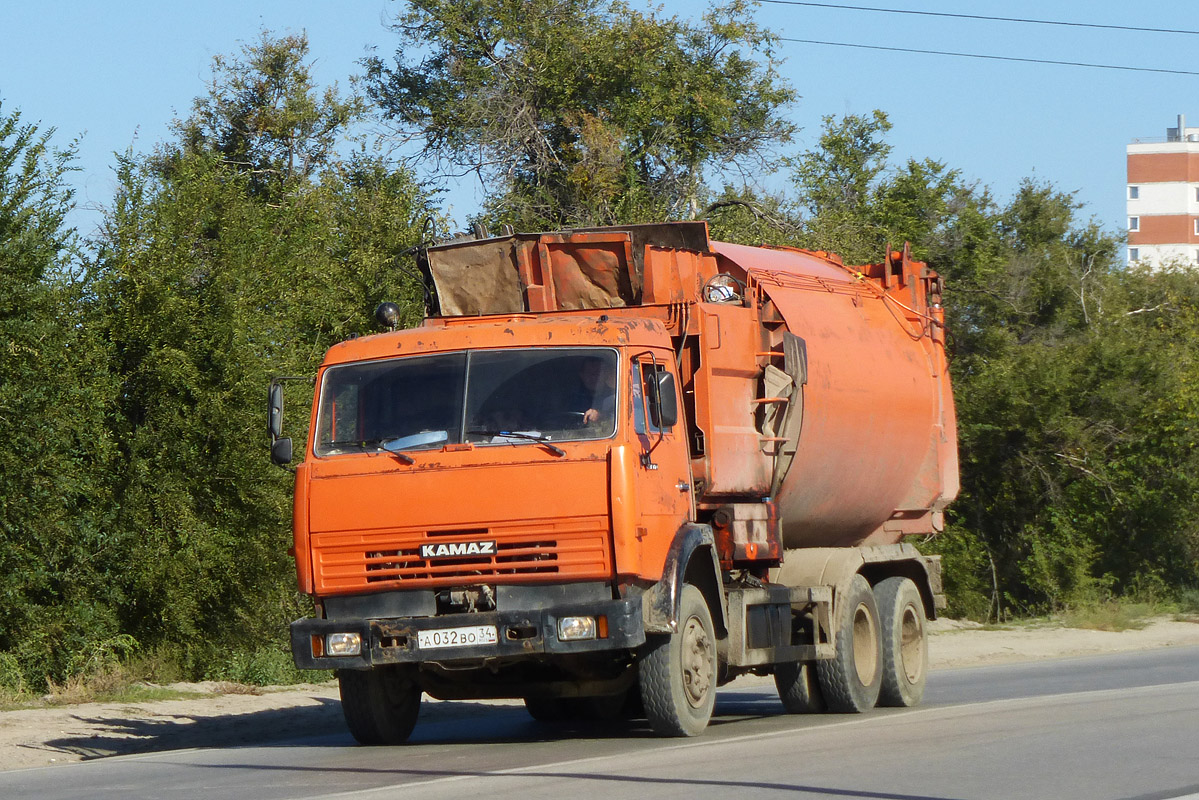 Волгоградская область, № А 032 ВО 34 — КамАЗ-53215-15 [53215R]