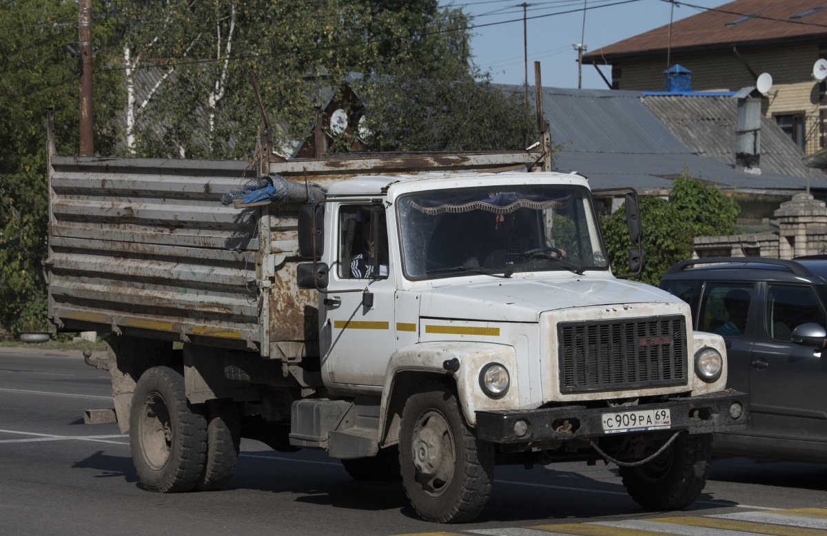 Тверская область, № С 909 РА 69 — ГАЗ-3309