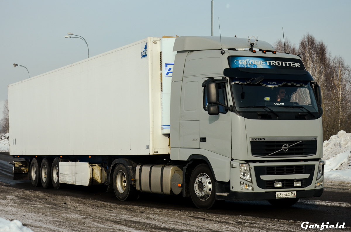 Кемеровская область, № К 325 АС 142 — Volvo ('2008) FH.400