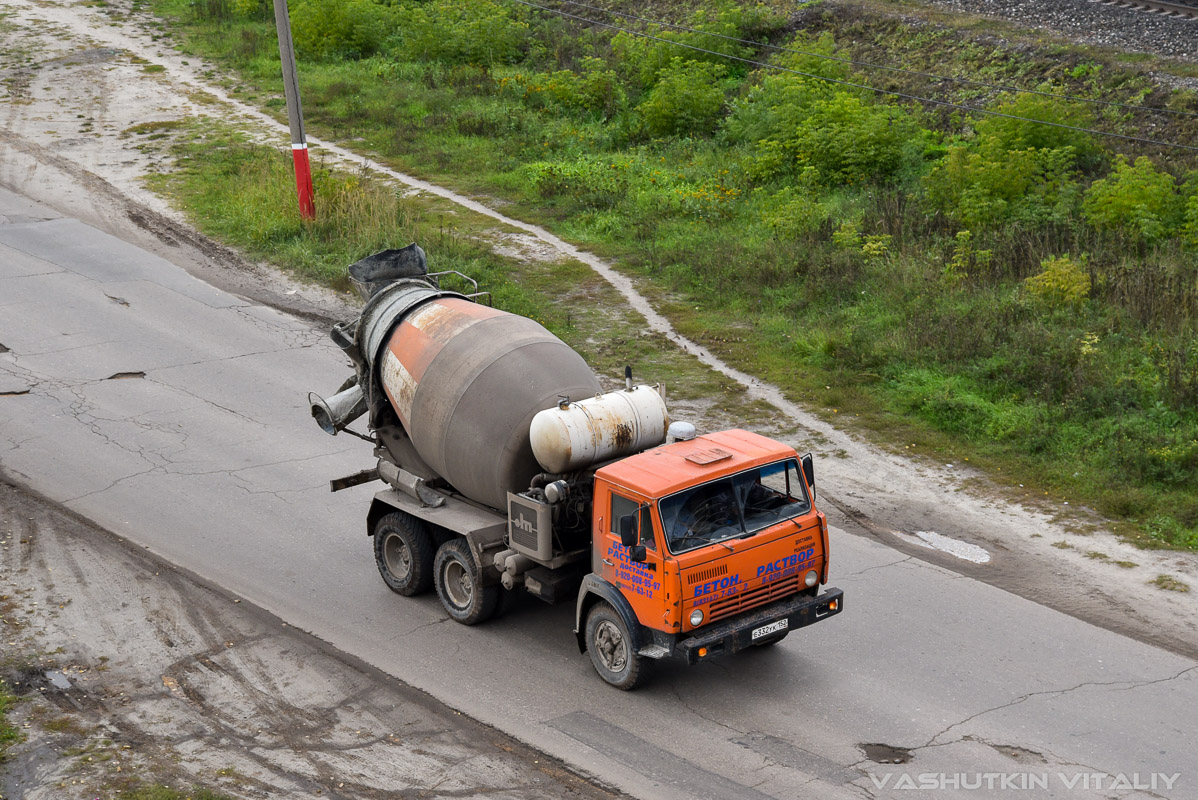 Нижегородская область, № Е 332 УК 152 — КамАЗ-5511