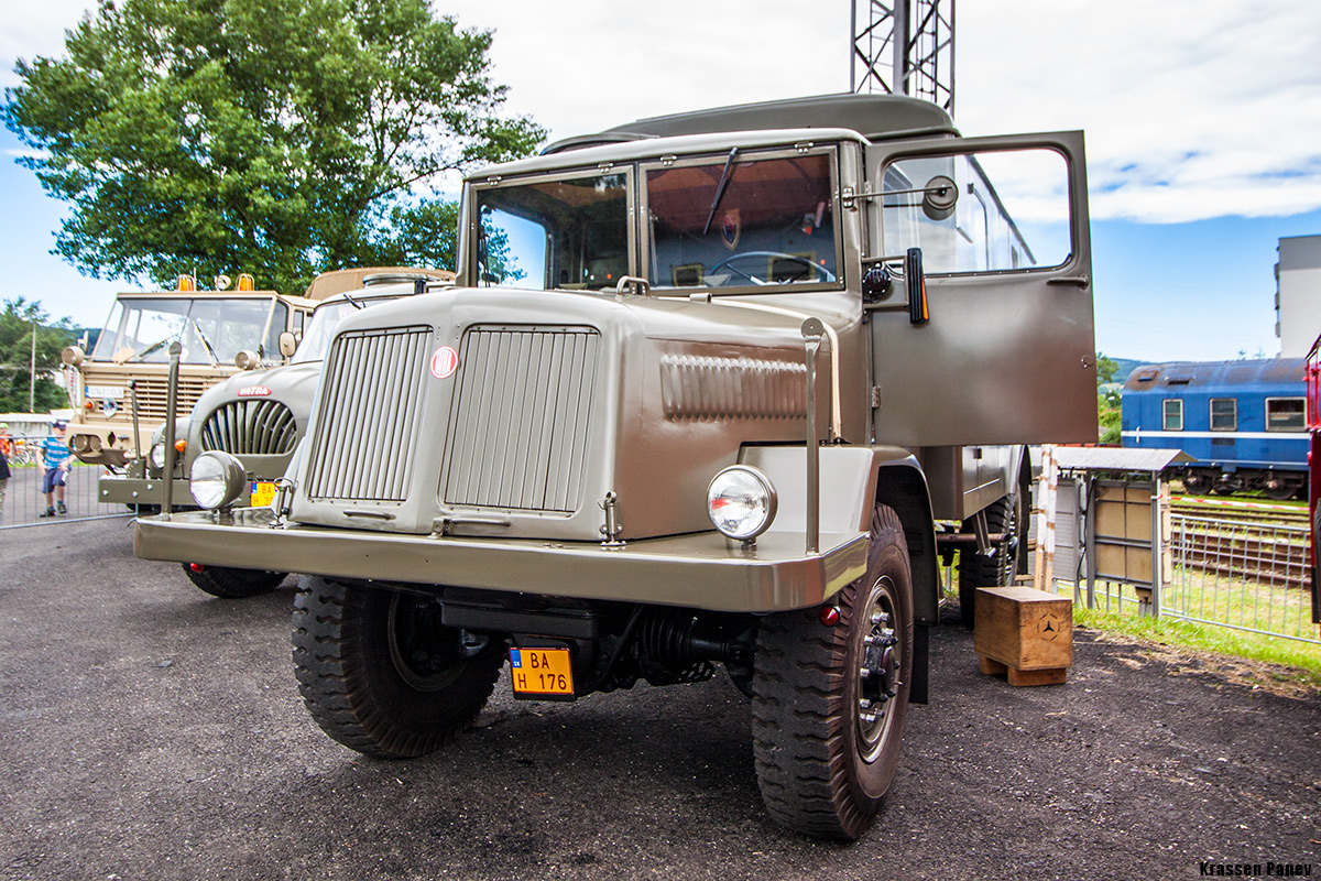 Словакия, № BA-H176 — Tatra (общая модель)