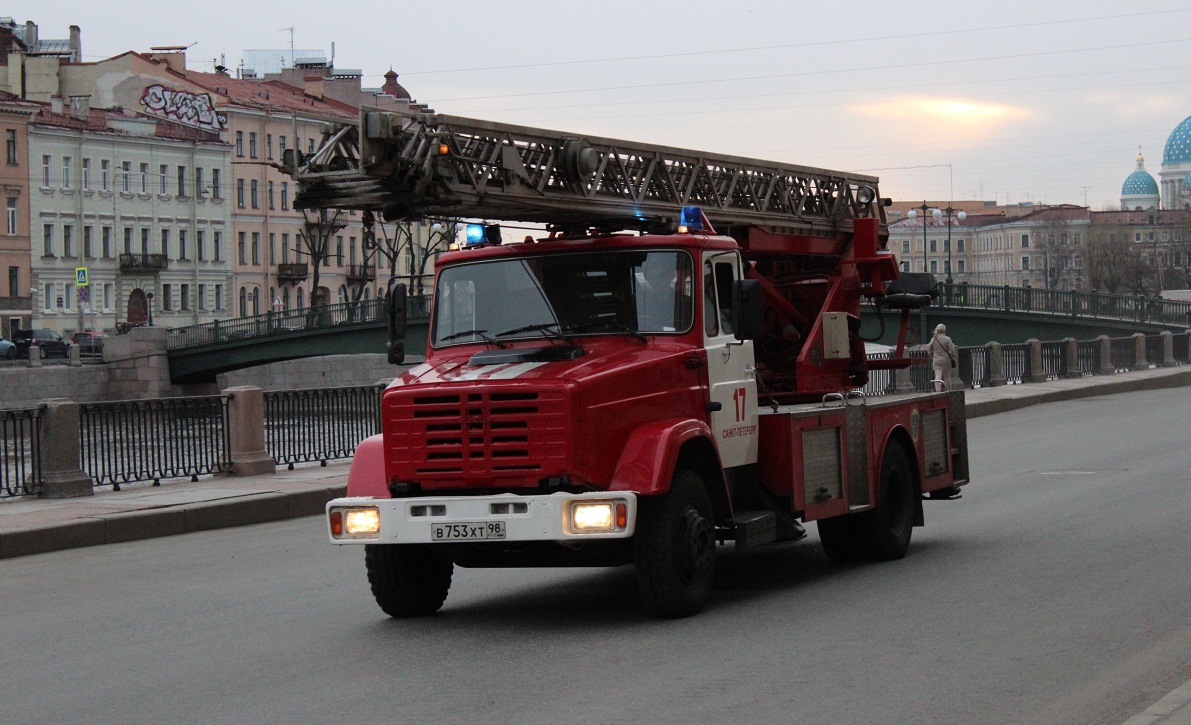 Санкт-Петербург, № В 753 ХТ 98 — ЗИЛ-433112