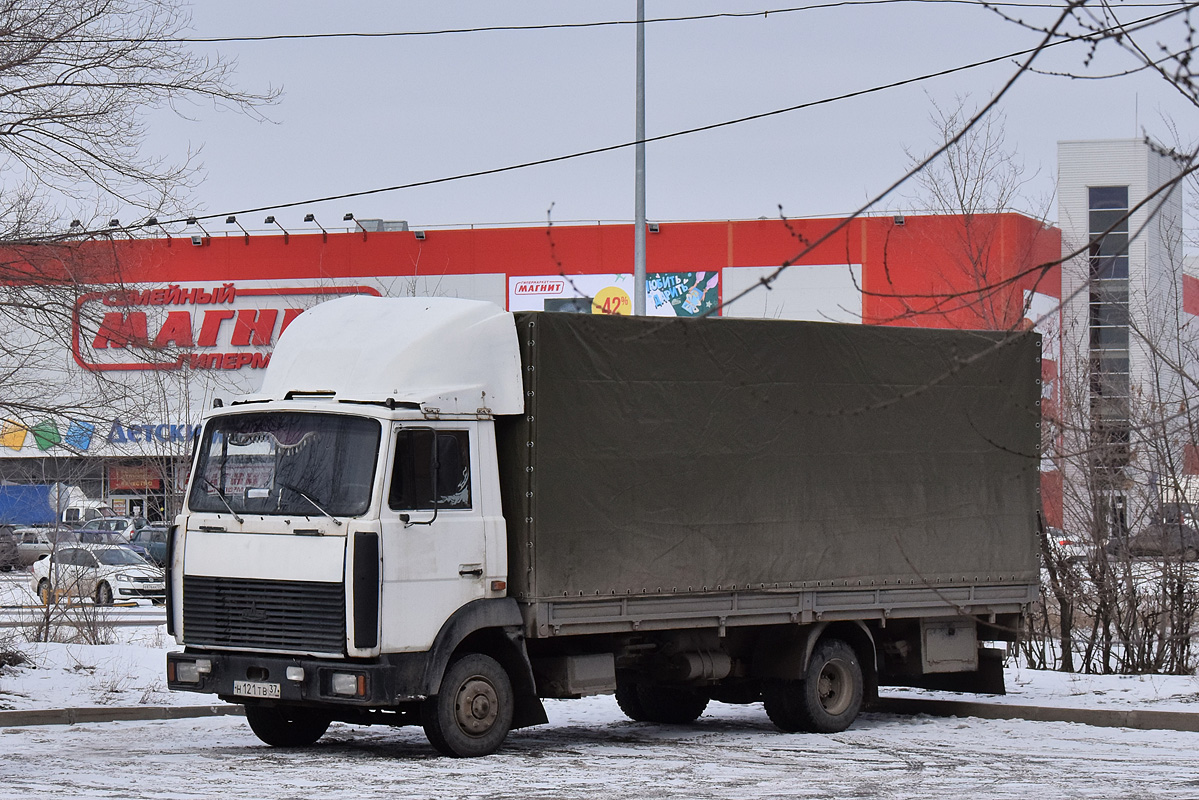 Волгоградская область, № Н 121 ТВ 37 — МАЗ-437041 "Зубрёнок"