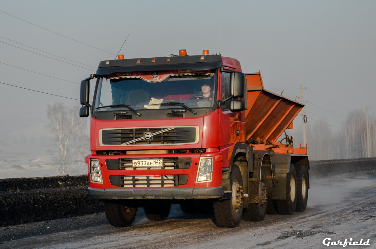 Кемеровская область, № В 933 АЕ 142 — Volvo ('2002) FM.400 [X9P]