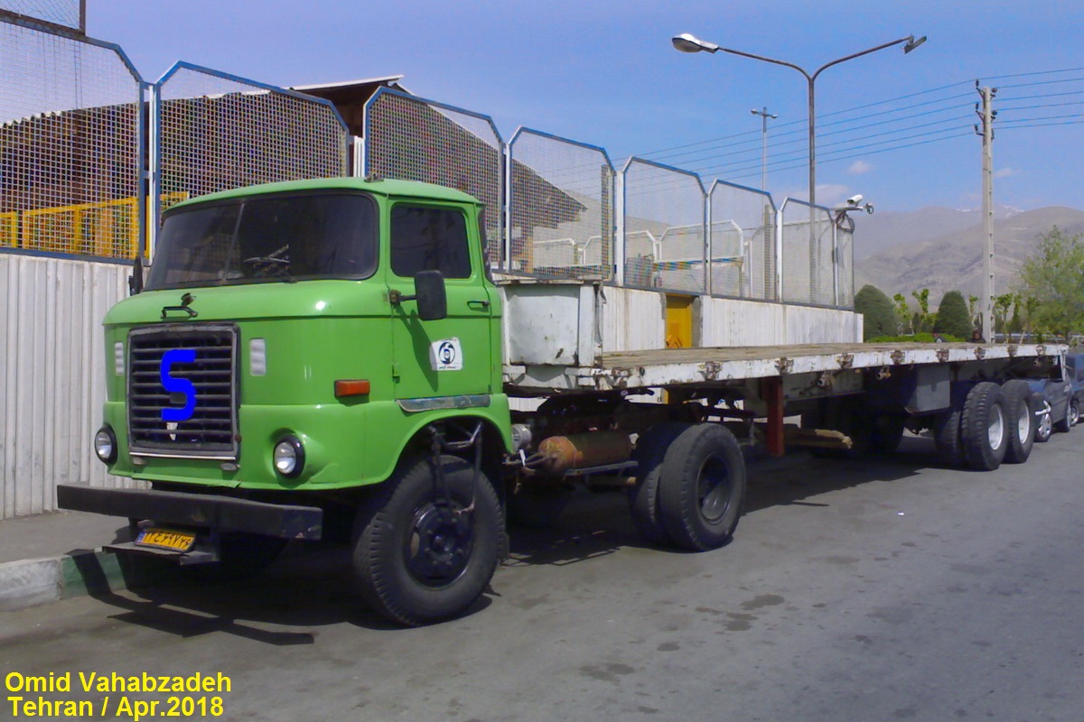 Иран, № 23 E 697 26 — IFA W50L/S