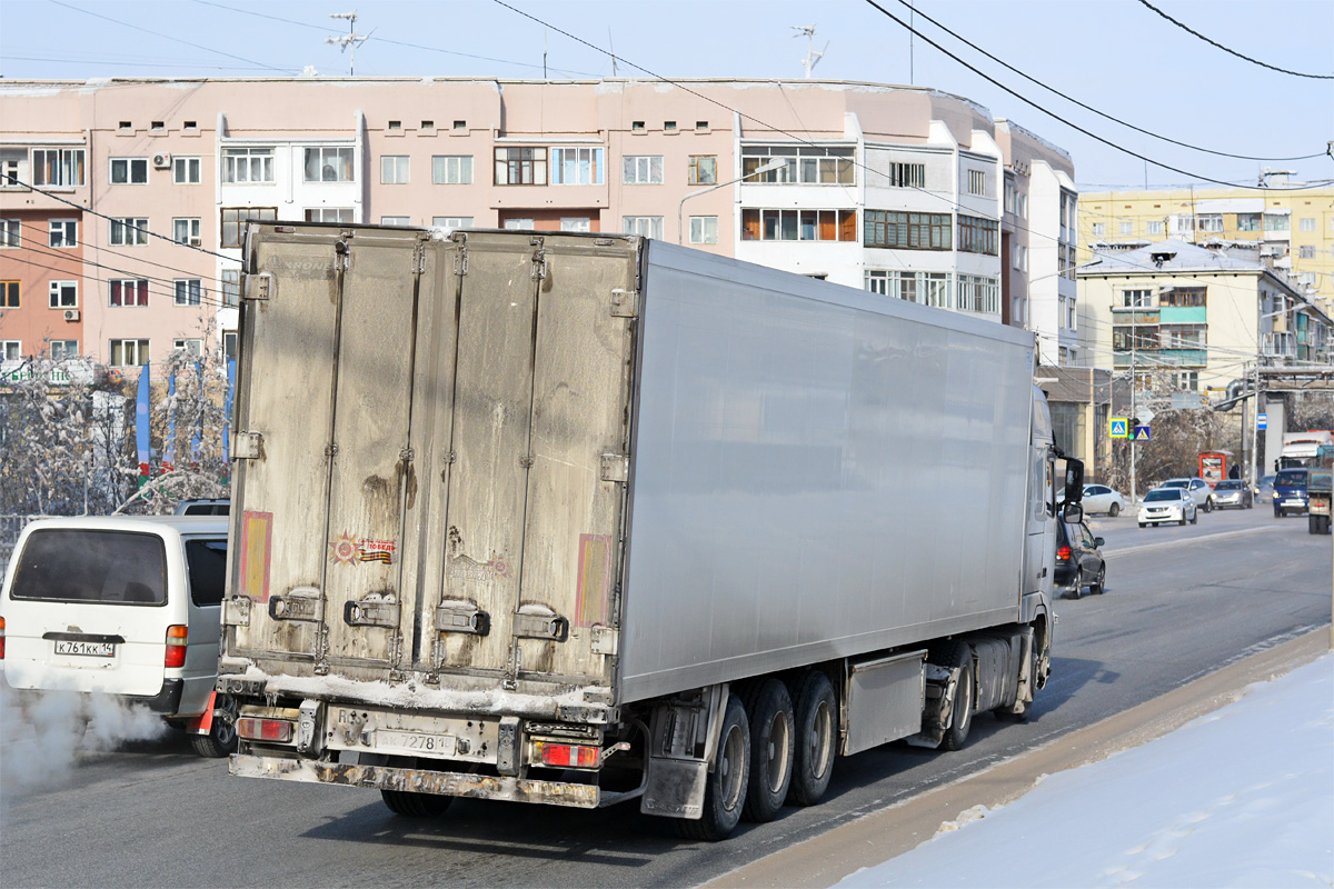 Удмуртия, № О 932 СР 18 — Volvo ('2008) FH.460