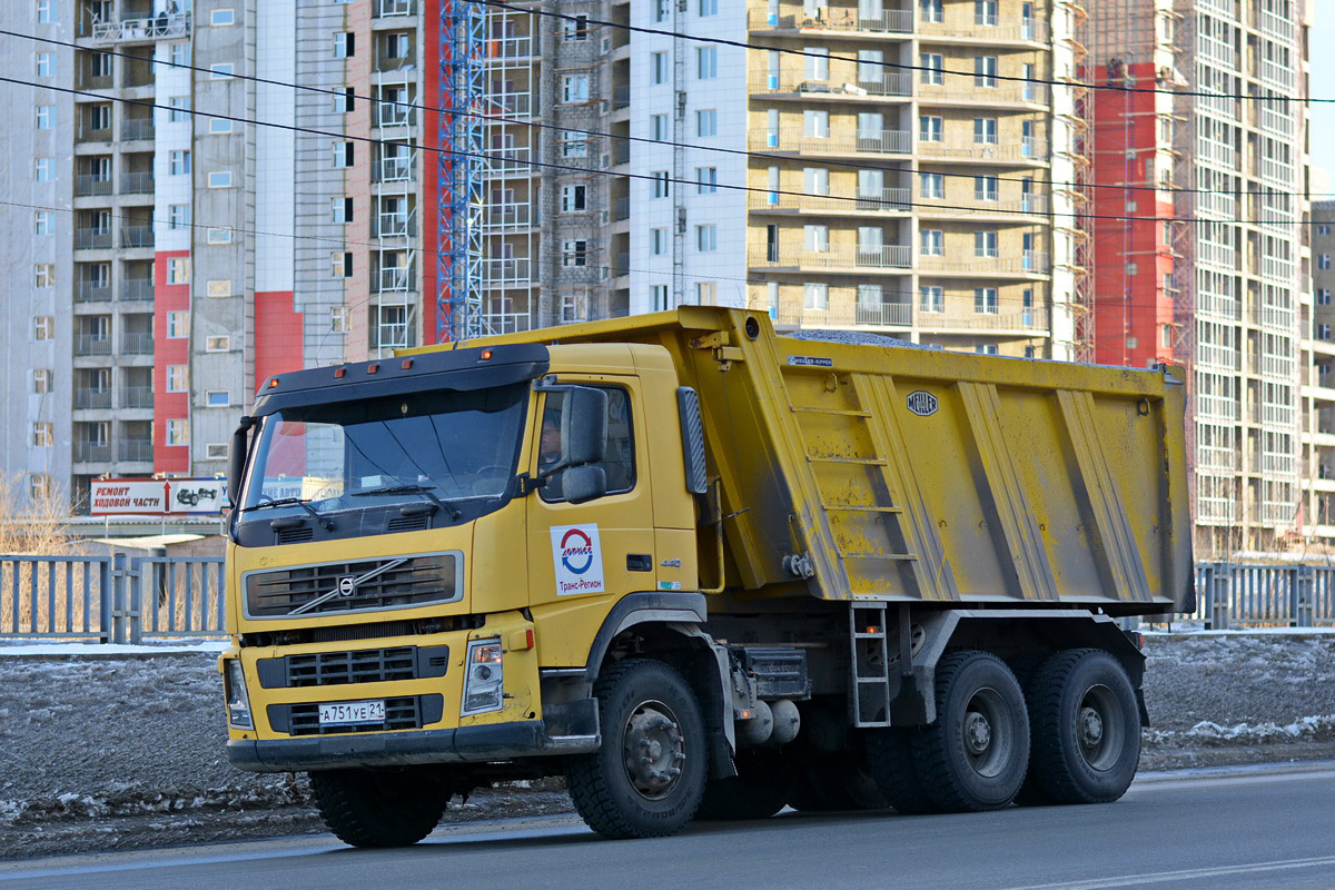 Чувашия, № А 751 УЕ 21 — Volvo ('2002) FM12.440