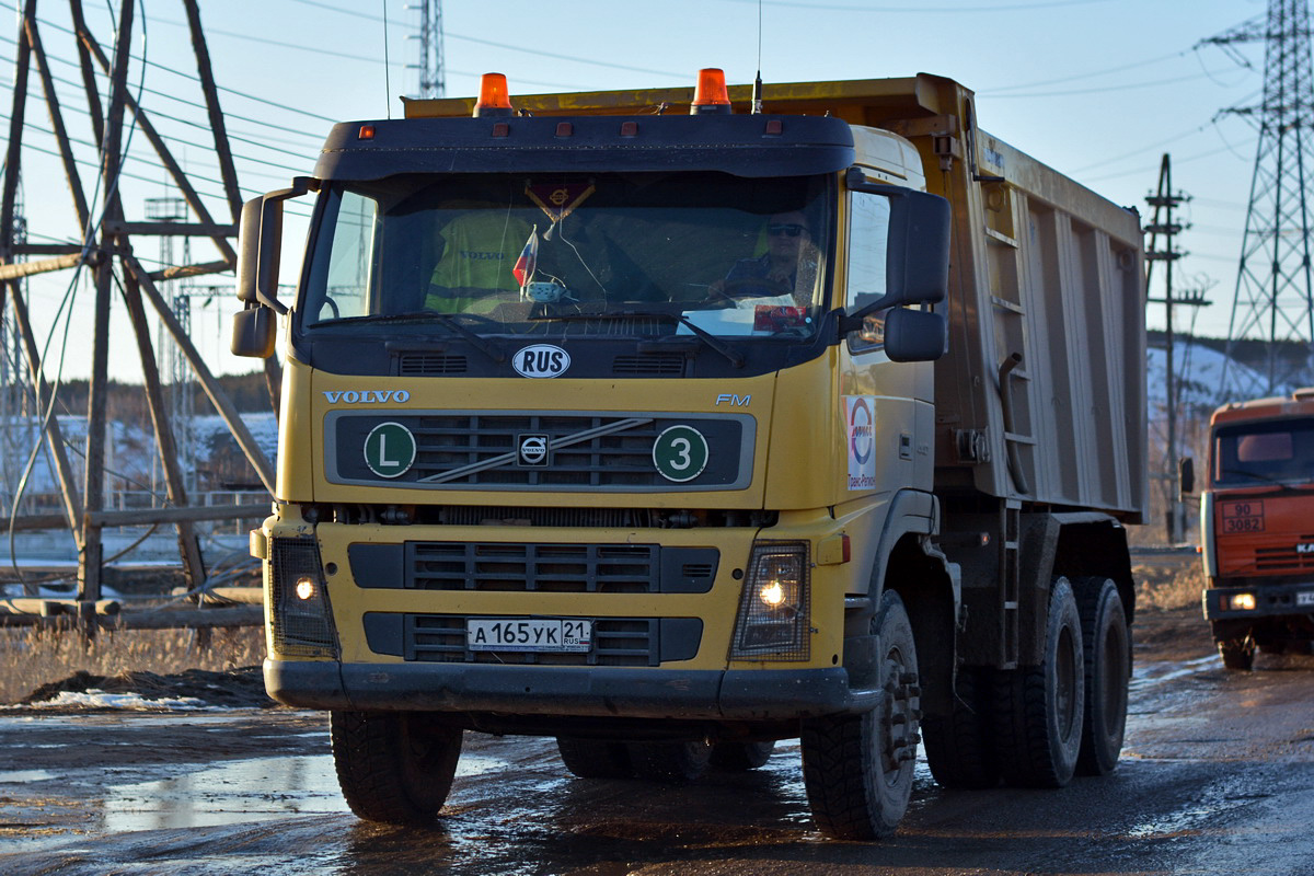 Чувашия, № А 165 УК 21 — Volvo ('2002) FM12.440