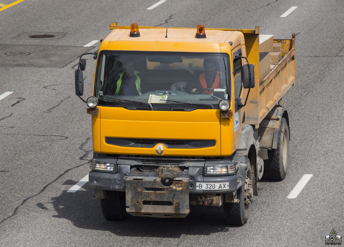 Алматинская область, № B 320 AX — Renault Premium ('1996)