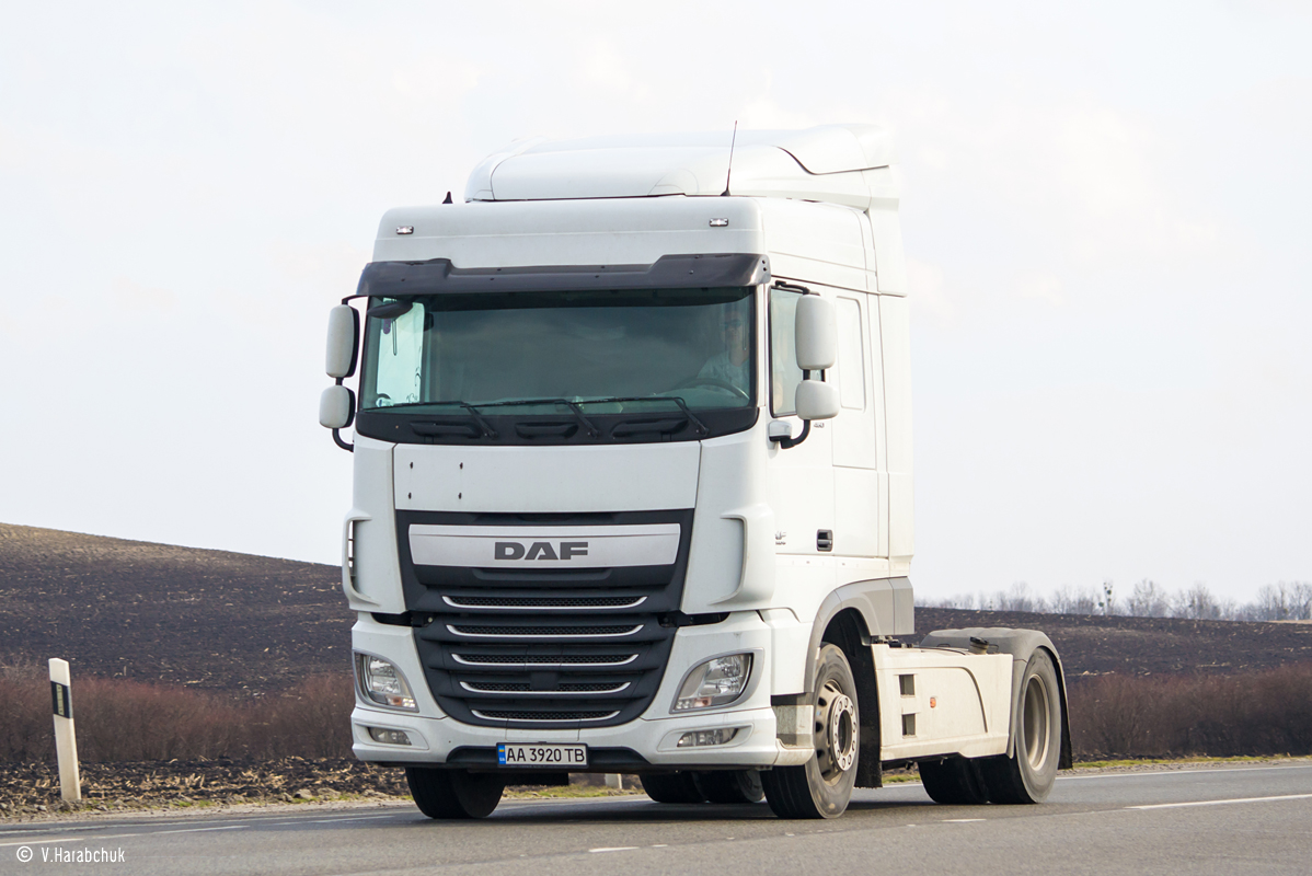 Киев, № АА 3920 ТВ — DAF XF Euro6 FT