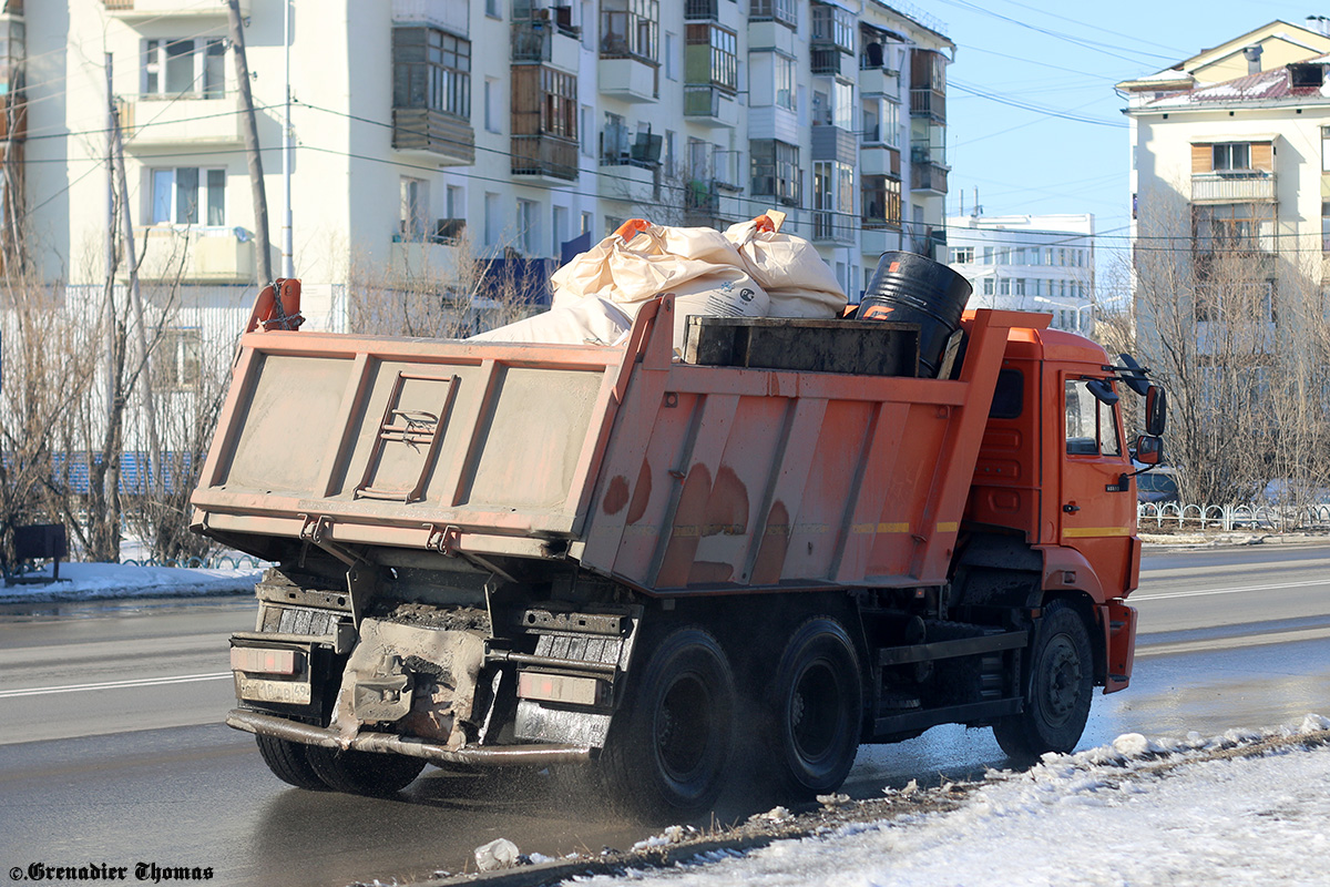 Магаданская область, № С 118 АВ 49 — КамАЗ-65115 (общая модель)