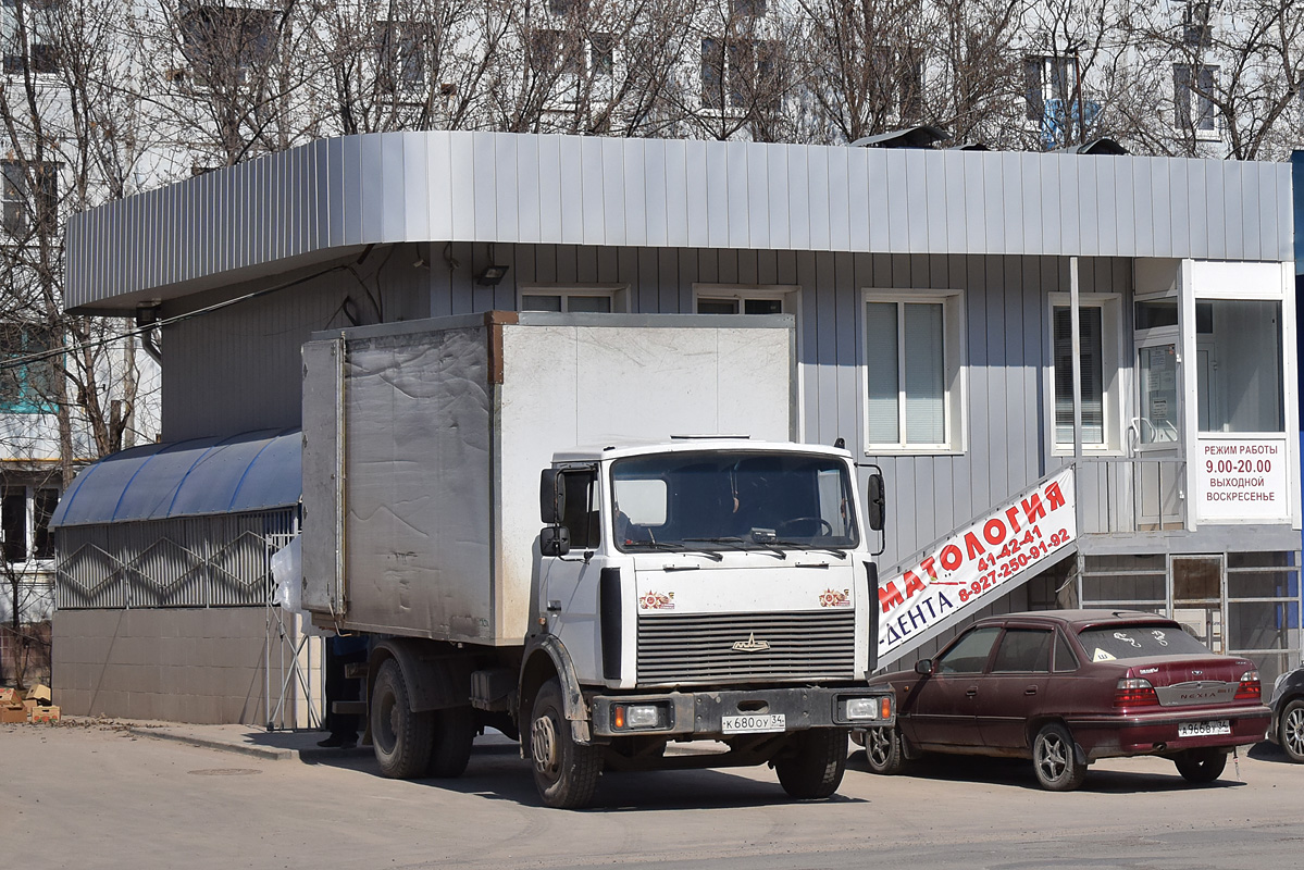 Волгоградская область, № К 680 ОУ 34 — МАЗ-533702