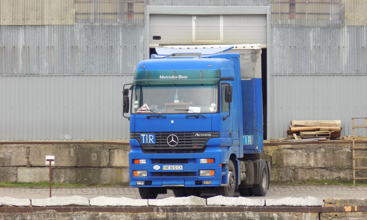 Днепропетровская область, № AE 0612 CX — Mercedes-Benz Actros ('1997) 1840