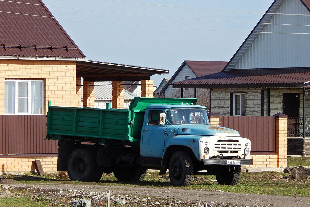 Воронежская область, № М 964 ОЕ 36 — ЗИЛ-495710