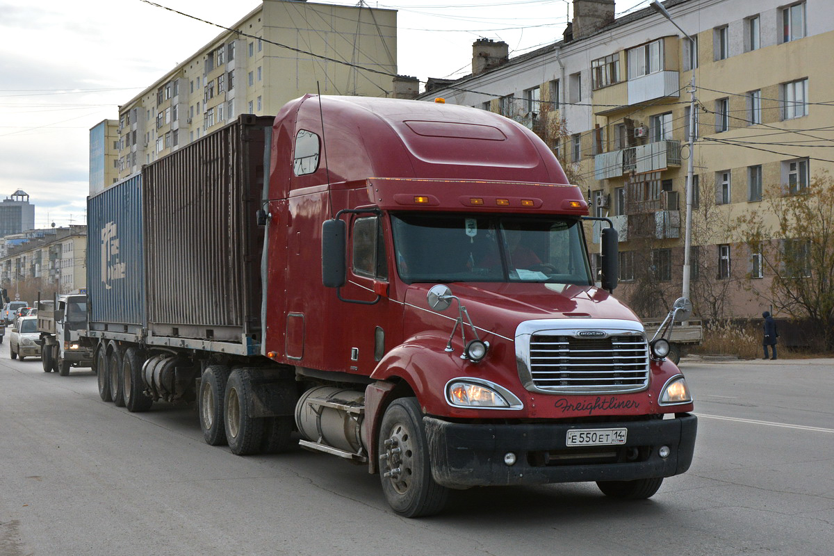 Саха (Якутия), № Е 550 ЕТ 14 — Freightliner Columbia