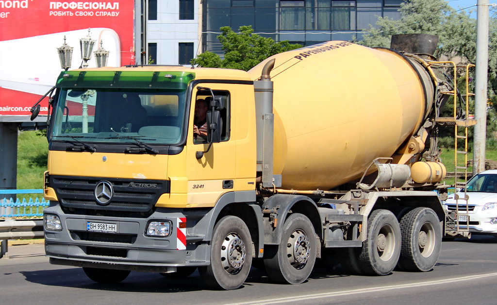 Одесская область, № ВН 9583 НН — Mercedes-Benz Actros ('2003) 3241