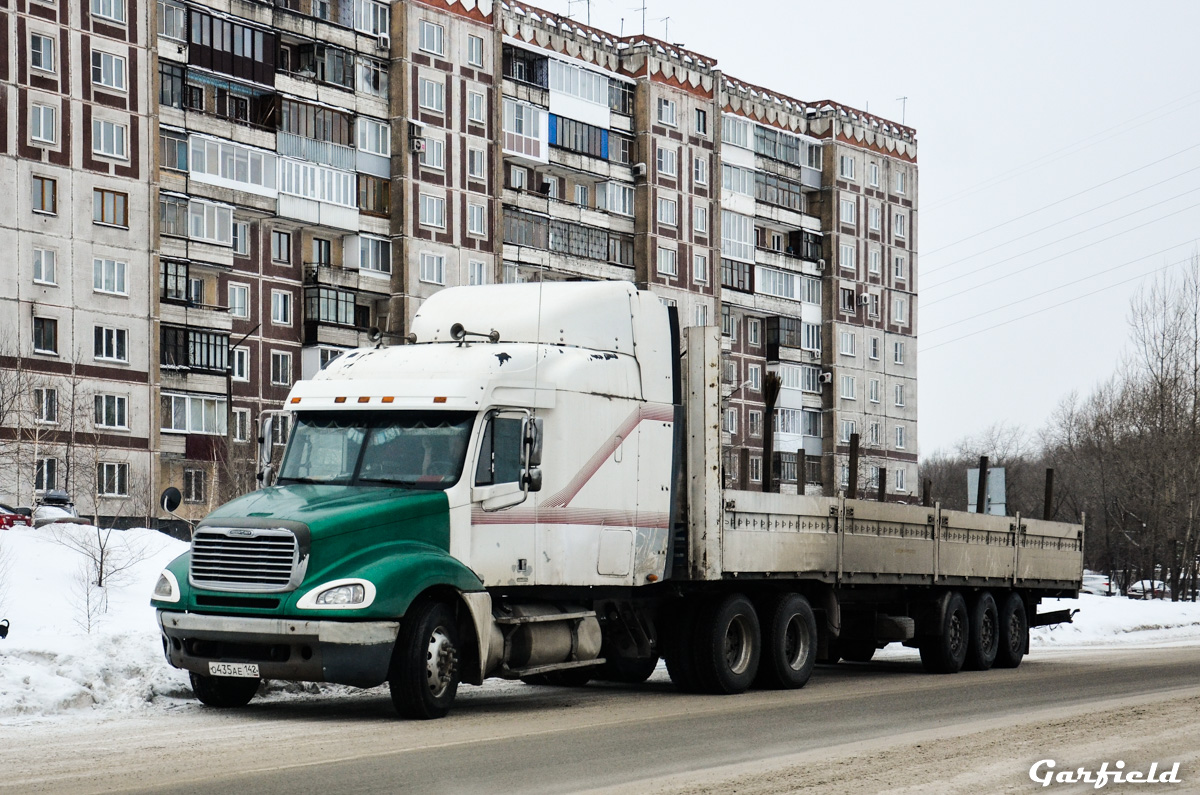 Кемеровская область, № О 435 АЕ 142 — Freightliner Columbia