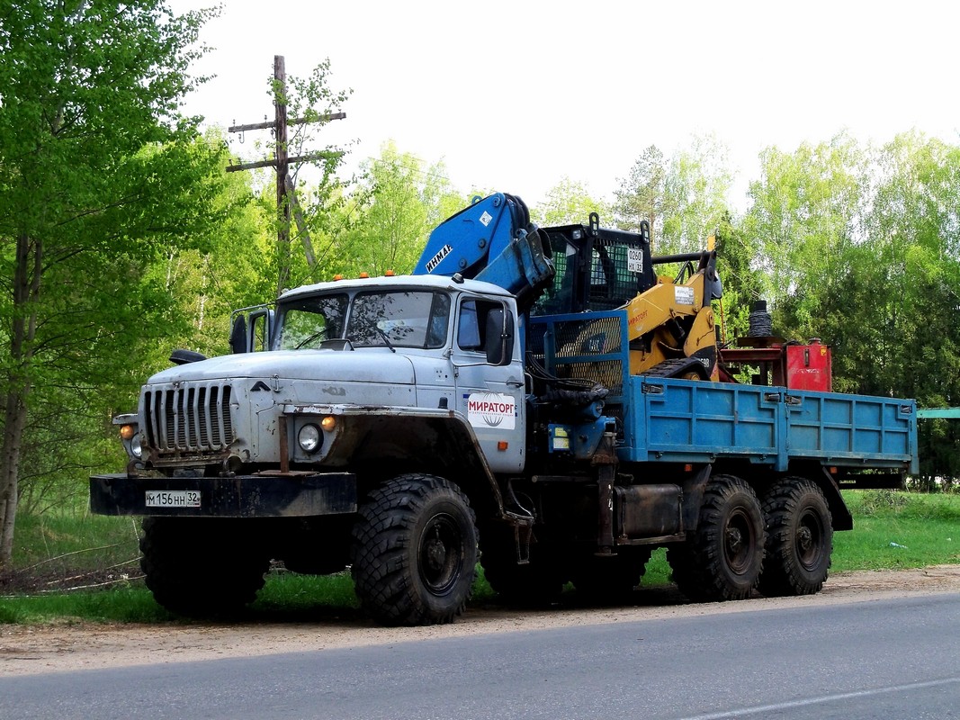 Брянская область, № М 156 НН 32 — Урал-4320-40