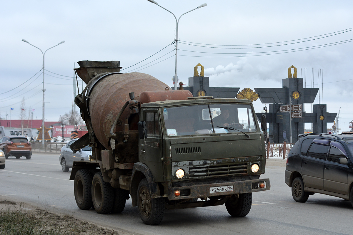 Саха (Якутия), № Р 256 КК 14 — КамАЗ-55111 [551110]