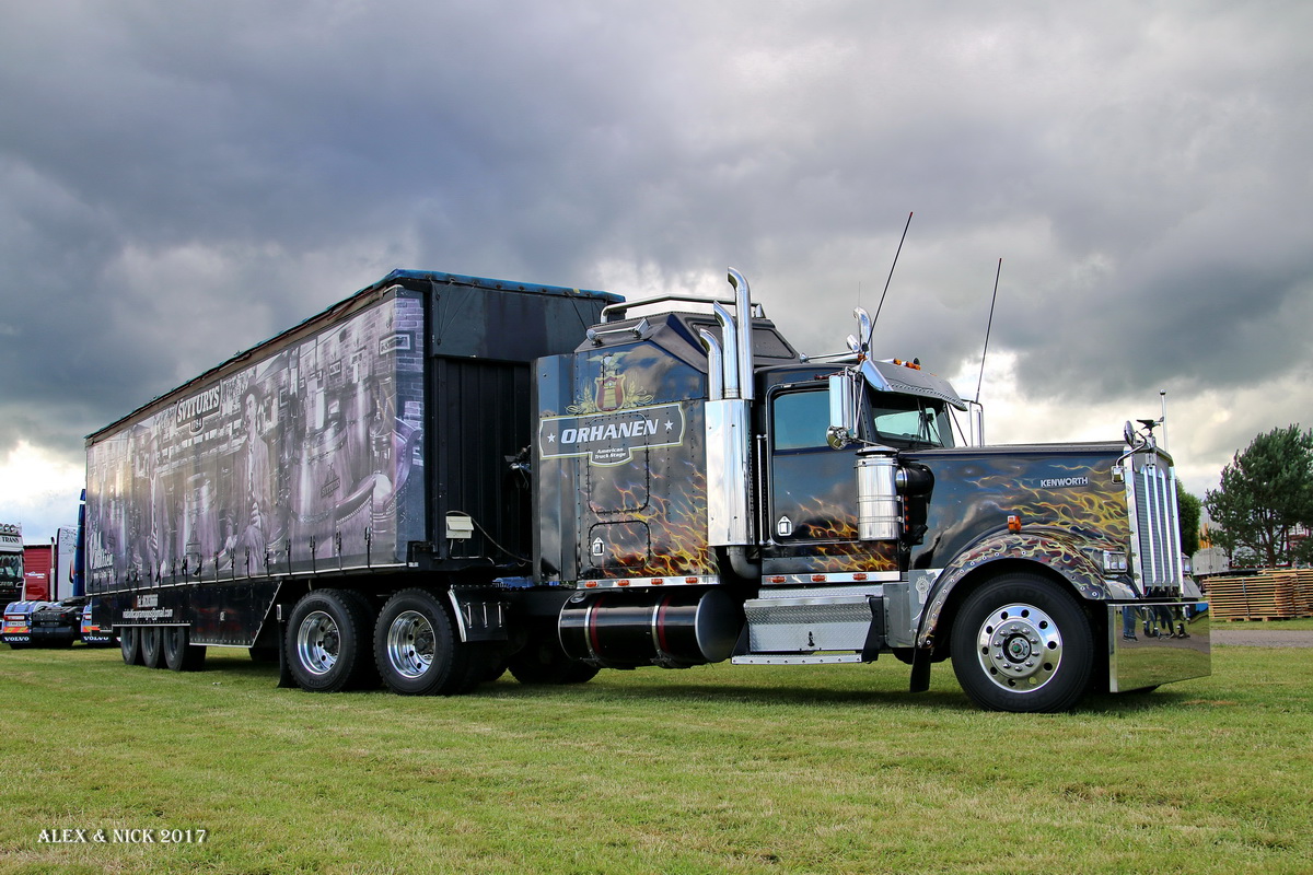 Литва, № P7930 10 — Kenworth W900