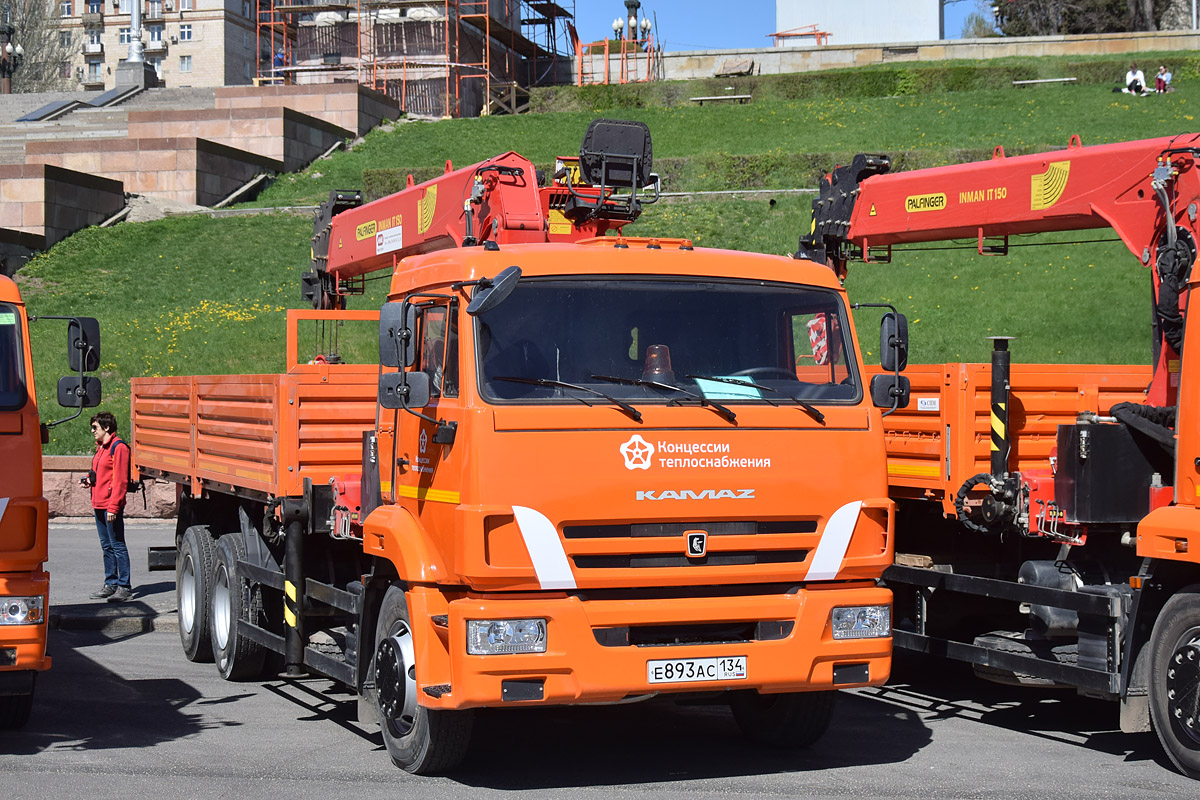 Волгоградская область, № Е 893 АС 134 — КамАЗ-65115-42