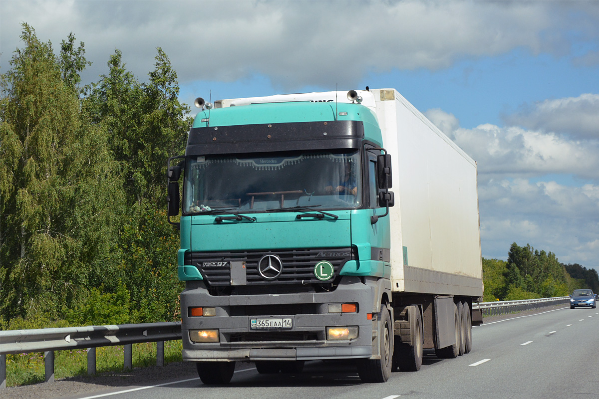 Павлодарская область, № 365 EAA 14 — Mercedes-Benz Actros ('1997) 1843