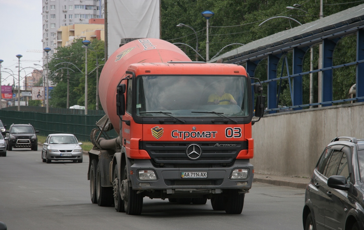 Киев, № 03 — Mercedes-Benz Actros ('2003)