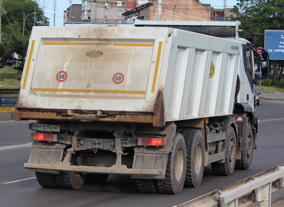 Одесская область, № ВН 1276 НТ — IVECO Trakker ('2013)