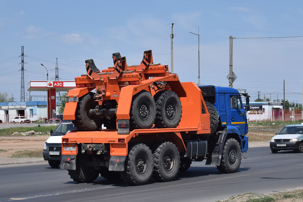 Волгоградская область, № В 773 ЕТ 134 — КамАЗ-43118-46; Волгоградская область, № ВХ 5229 34 — Астейс 900901