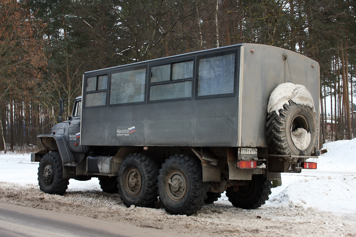 Санкт-Петербург, № Р 119 ТУ 174 — Урал-32551-61