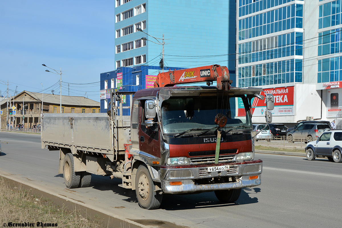 Саха (Якутия), № У 654 КО 14 — Isuzu Forward (общая модель)