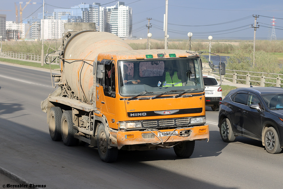 Саха (Якутия), № Е 429 ВУ 14 — Hino FS