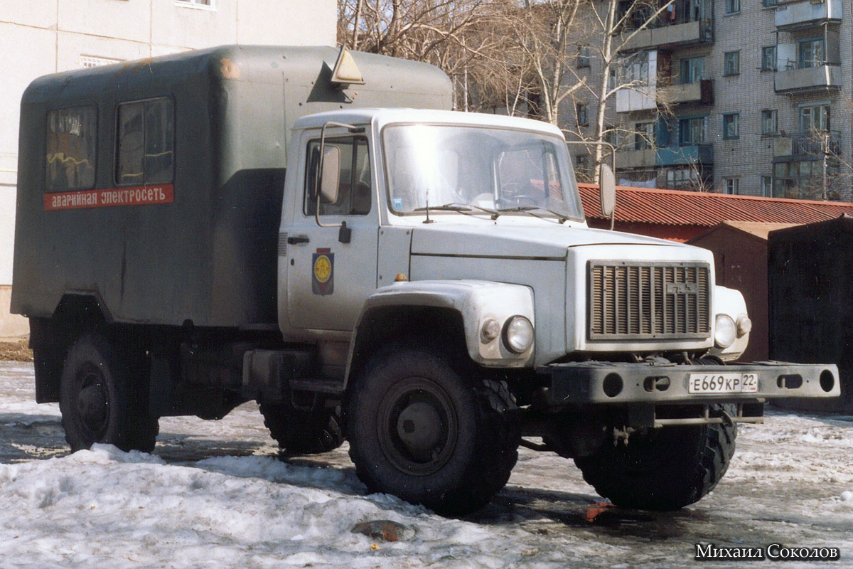 Алтайский край, № Е 669 КР 22 — ГАЗ-3308 «Садко»