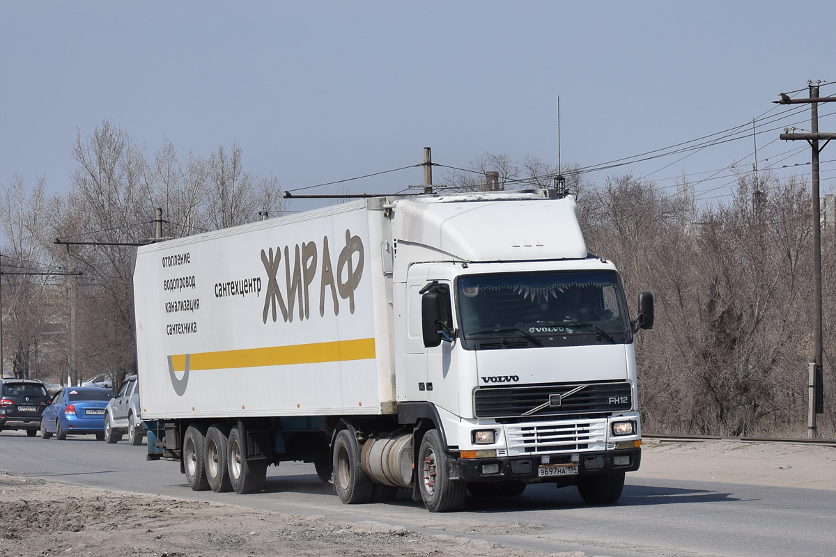 Волгоградская область, № В 697 НА 134 — Volvo ('1993) FH12.340